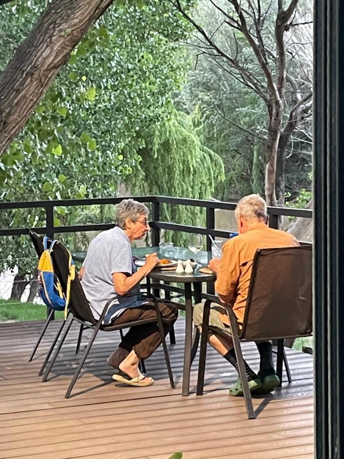 At The River Guest House クルーンスタッド エクステリア 写真